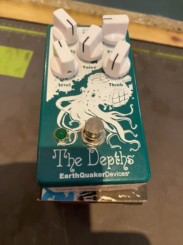 EarthQuaker Devices The Depths