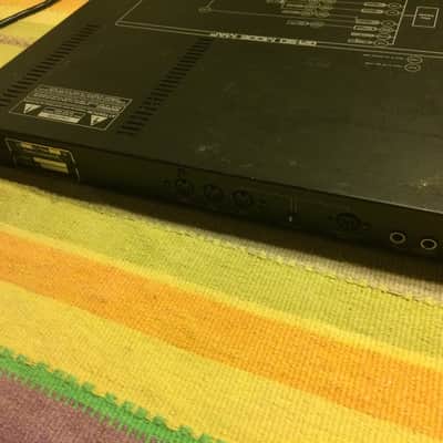 Roland GR-50 + GK2 + Cable MIDI Guitar Synth Module image 2