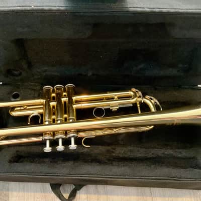 Yamaha YTR-200AD Advantage Bb Trumpet w/ Case image 9