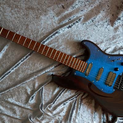 GB Liuteria Traditional Strato semi hollow rosewood and blue resin image 2
