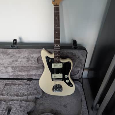 Fender American Professional Jazzmaster with Rosewood Fretboard 2017 - 2019 - Olympic White image 1
