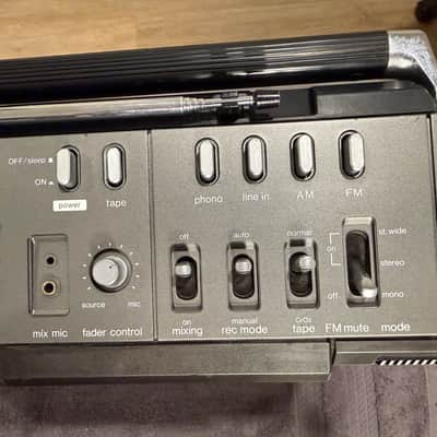 Sharp GF-303SB Vintage Radio Cassette Boombox 1978-1979 - Dark gray image 8
