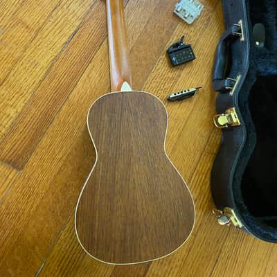 Kohala K2-c concert sized uke ukulele with hard case, tuner, pitch pipe, capo image 8