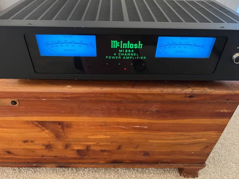 McIntosh MI254 250-Watt 4-Channel Digital Power Amplifier image 1