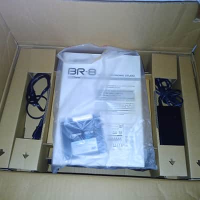 Boss BR-8 8 Track Digital Recording Studio with Case 62 Zip Disks more image 9