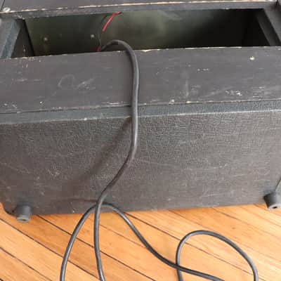 Marshall Vintage 80's Bass 20 Combo Amp Model 5502 image 10