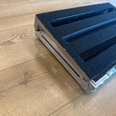 Pedaltrain PT-1 with Safe Case Hard Case 2010s - Silver image 4
