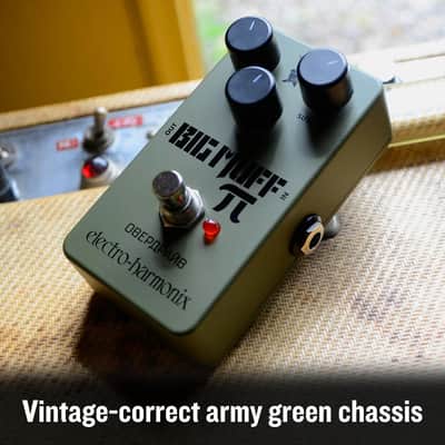 Electro Harmonix Green Russian Big Muff Distortion Sustain Guitar Effects Pedal image 7