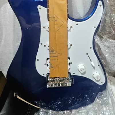 Yamaha PAC012 6-String Pacifica Electric Guitar - Dark Blue Metallic - Dark Blue Metallic image 4