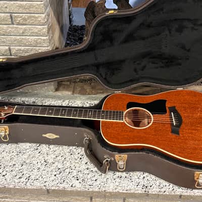 2015 TAYLOR 520e (510/510e) All Mahogany Dreadnaught ~ Full Scale w/HSC!! ~ Excellent Condition!! image 16