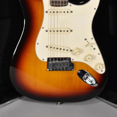2006 Fender 60th Anniversary American Stratocaster Sunburst w/HSC image 2