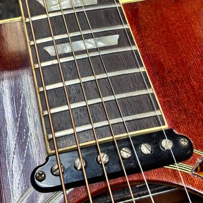 Gibson J160E 1971 - Cherry Sunburst image 15