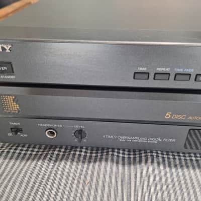 Sony CDP-C305M 1990 - Black painted metal image 4
