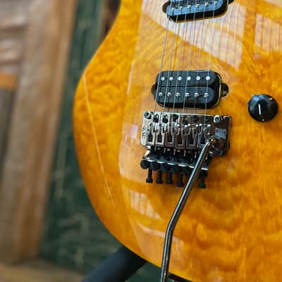 2026 EVH Wolfgang WG SS Electric Guitar Standard Baked Maple Translucent Amber image 10