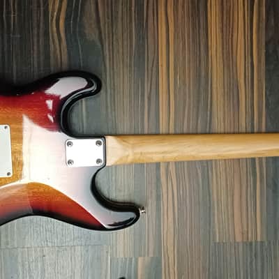 Aria Stratocaster Vintage 1970-1972 - Drei Tone Cherry-Sunburst image 2