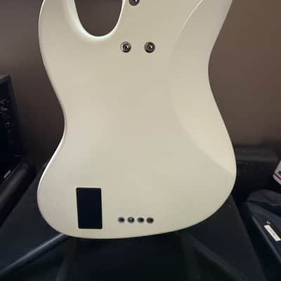 Overwater J series Scott Divine model 2020 - Satin white image 4