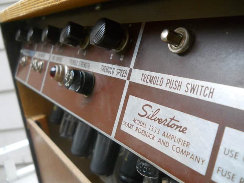 Silvertone Model 1333 12-Watt 1x12 Guitar Combo image 2