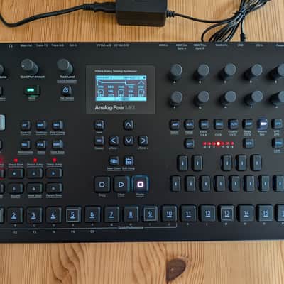 Elektron Analog Four MKII 4-Voice Tabletop Analog Synthesizer 2020 - Present - Black image 2