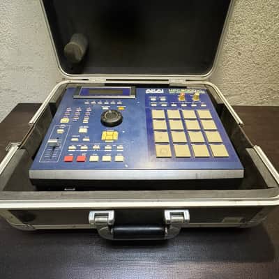 AKAI MPC 2000XL + EB16 + 8Uscite + 32Mb RAM + case image 4