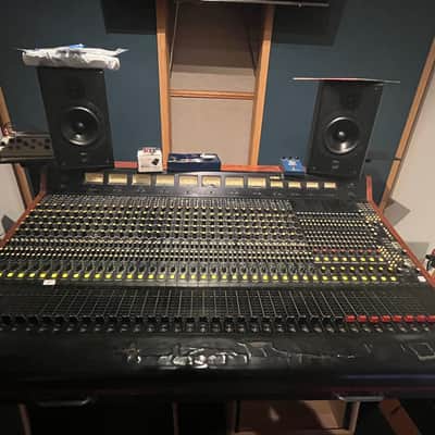 1979 32 channel Yamaha PM2000 for sale image 1