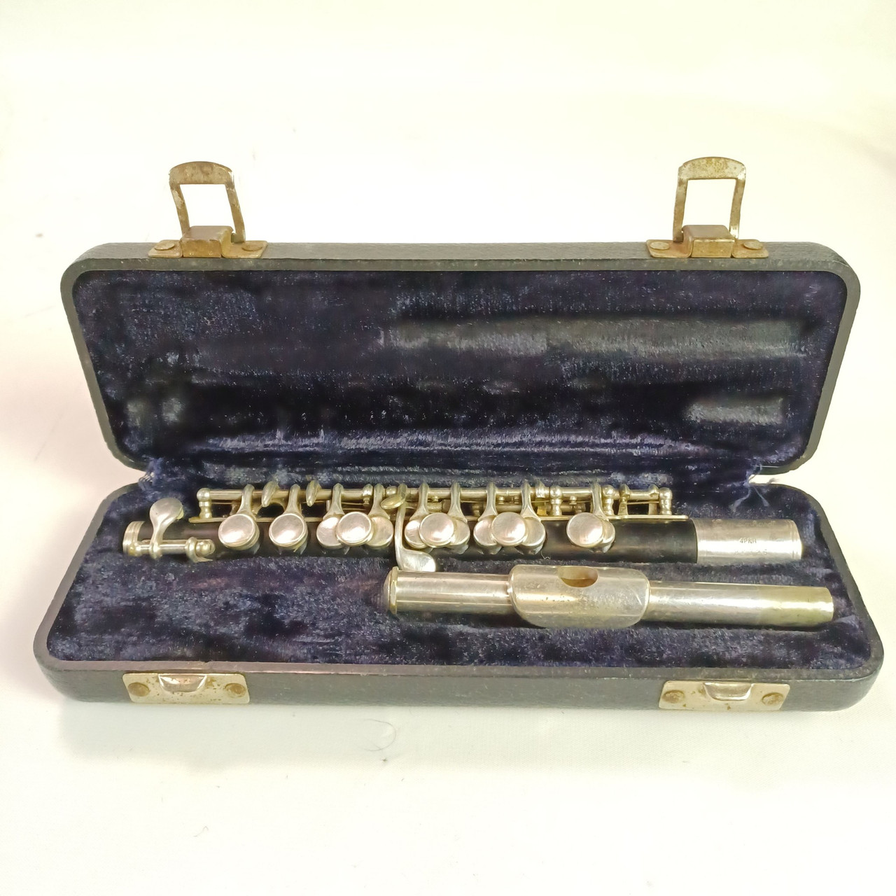 Gemeinhardt 4PNH Piccolo Flute Silver-Plated Elkhart,IN #85225 Vintage Black — main photograph