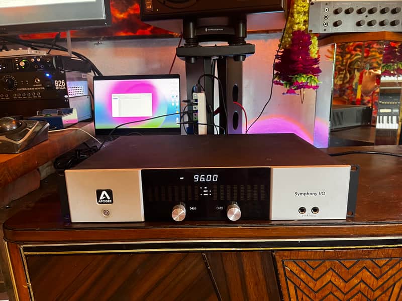 Apogee Symphony I/O 16x16 USB Audio Interface 2010s - White image 1