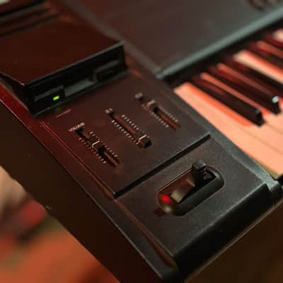 Roland XP-80 76-Key 64-Voice Music Workstation Keyboard 1999 - 2004 - Black image 4