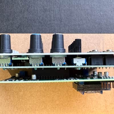 Intellijel Jellysquasher - Analog Compressor and Tone Shaper image 2