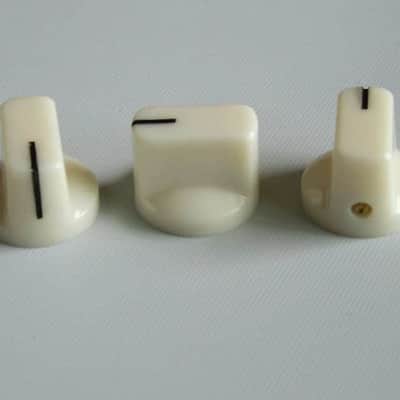 Amplifier Control Knobs Pointers Aged White Pack of 10 Piece image 2
