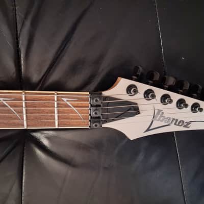 Ibanez RGD 320 2010 - Blanche image 8