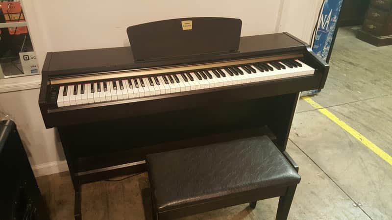 Yamaha Clavinova CLP-115 image 1