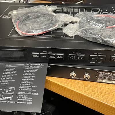 Yamaha TX81Z Rackmount FM Tone Generator 1987 - 1988 - Black image 2