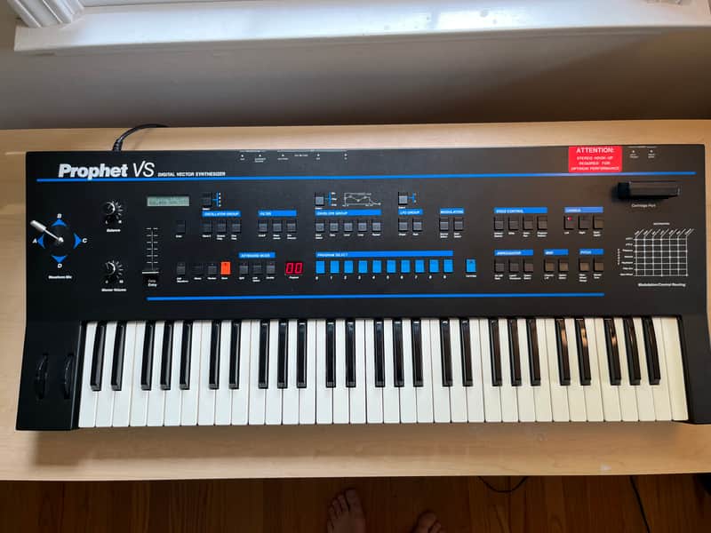 Sequential Prophet VS 61-Key 8-Voice Polyphonic Synthesizer