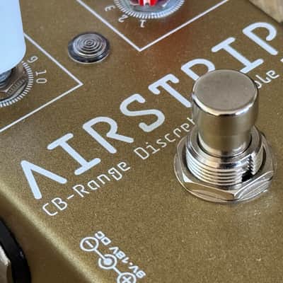 Catalinbread Airstrip Console Pre Gold’N White Limited Edition image 5