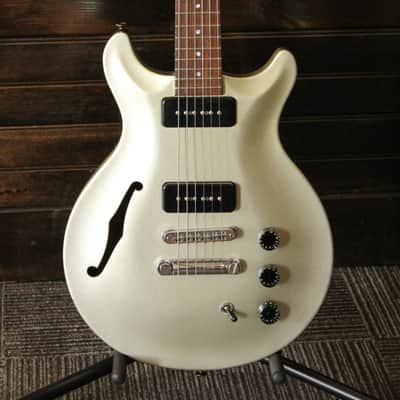 1999 USA Hamer Artist Vanguard Silver Sparkle ES Hollow w/Hardshell image 2