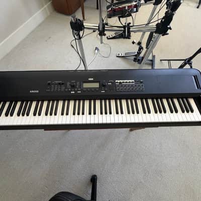 Korg KROSS 2 88 88-Key Synthesizer Workstation 2017 - Present - Matte Black