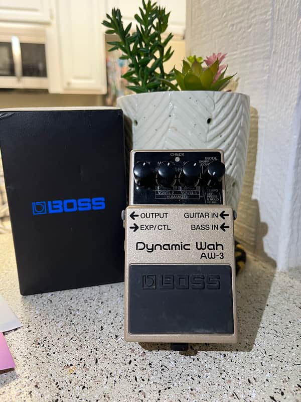 Boss AW-3 Dynamic Wah