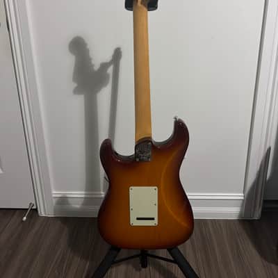 Fender American Elite Stratocaster with Rosewood Fretboard 2016 - 2019 - Tobacco Sunburst image 2