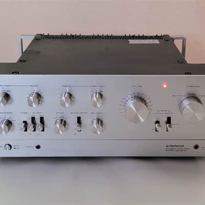 Marantz Model 1030 15-Watt Stereo Solid-State Integrated Amplifier