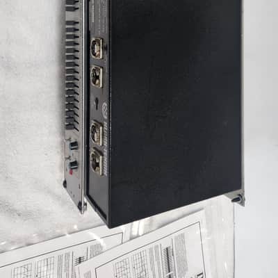 Klark Teknik DN 332 Dual Channel 2/3 Octave Graphic Equaliser image 10