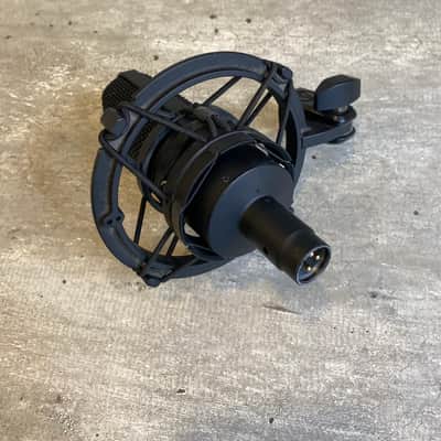 Audio-Technica AT4040 Large Diaphragm Cardioid Condenser Microphone 2010s - Black image 5