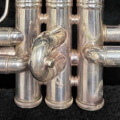 Bach Stradivarius Trumpet Model 37, Silver Finish image 3