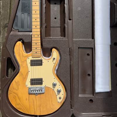 1982 Peavey T-15 - Natural, Ash Body, Nitrocellulose, Original Case, USA made, Short-Scale image 3