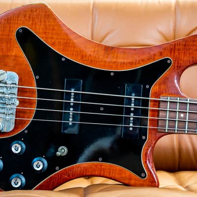 Guild B-302A 4 String Bass 1978 image 7
