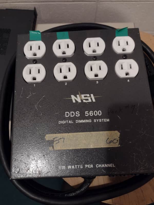 NSI Leviton DDS 5600 Digital Dimming System - 600 Watt/Channel - Stage Lighting image 1