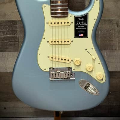 Fender American Ultra Luxe Vintage '60s Stratocaster Rosewood Fingerboard - Ice Blue Metallic image 3