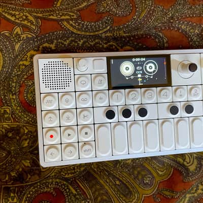 Teenage Engineering OP-1 Field Portable Synthesizer Workstation 2022 - Present - White image 7