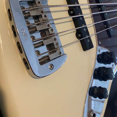 G&L Jazz Bass 2019 Olympic White image 4