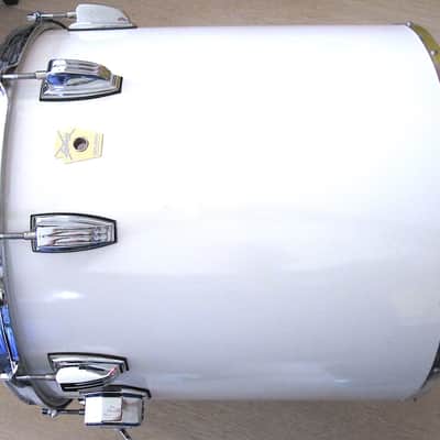 16" x 15" Ludwig Tom Drum image 1