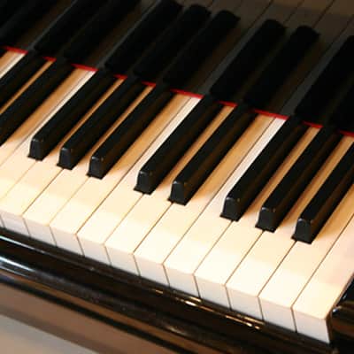 Yamaha C7 Grand Piano 70's image 6